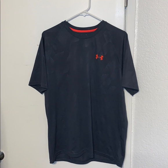 Under Armour Workout Shirt and Quarterzip set - Picture 1 of 4